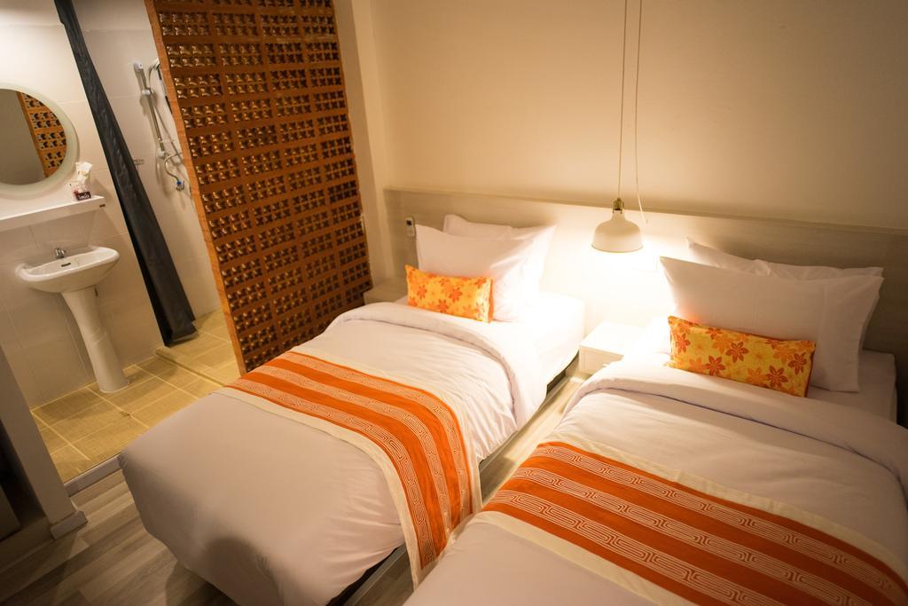 Hotel 202 House à Chiang Mai Extérieur photo